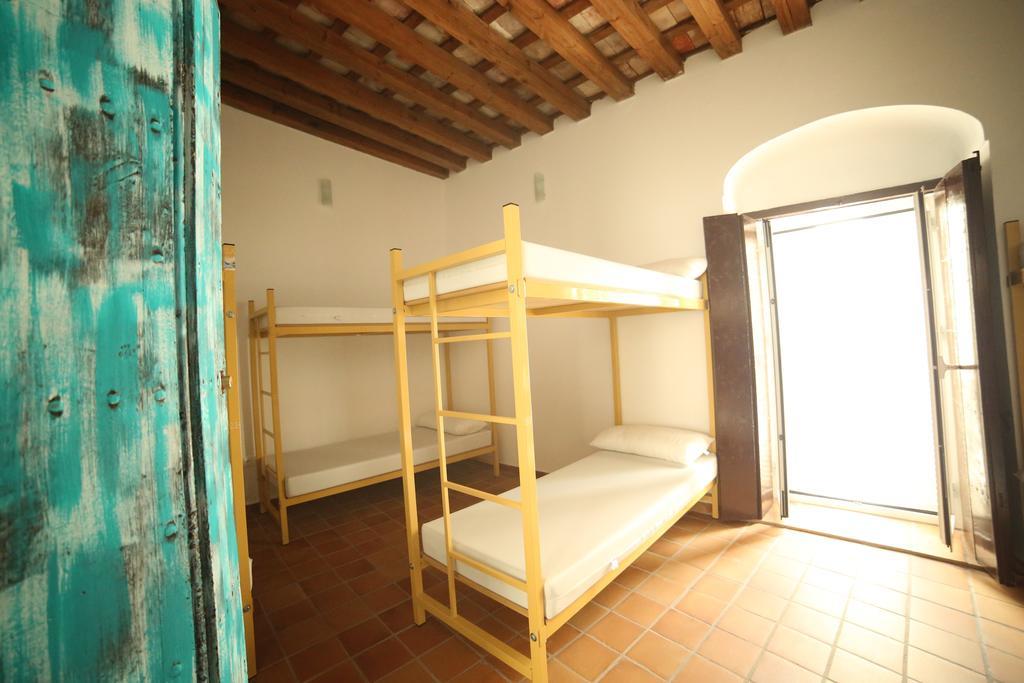 Wake Up In Tarifa Hostel & Restaurant Lounge Pokój zdjęcie
