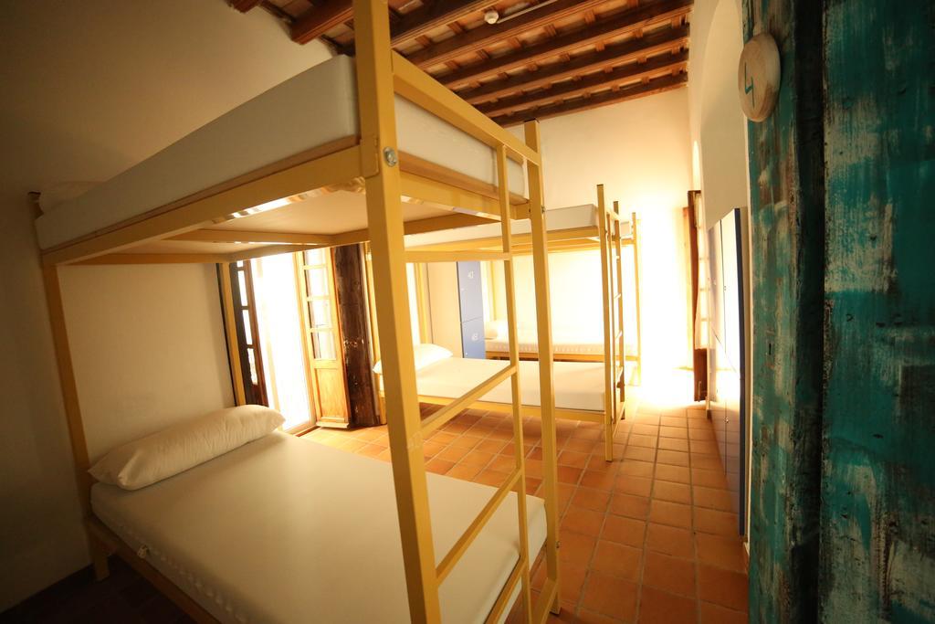 Wake Up In Tarifa Hostel & Restaurant Lounge Pokój zdjęcie